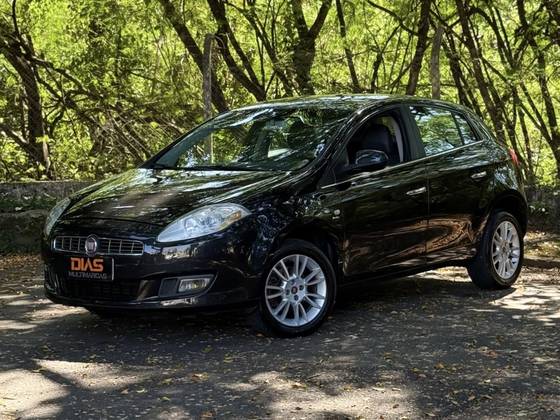FIAT BRAVO 1.8 ESSENCE 16V FLEX 4P AUTOMATIZADO FIAT BRAVO 1.8 ESSENCE 16V FLEX 4P AUTOMATIZADO